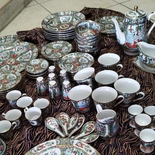 Buy Antique dishes + introduce the production and distribution factory