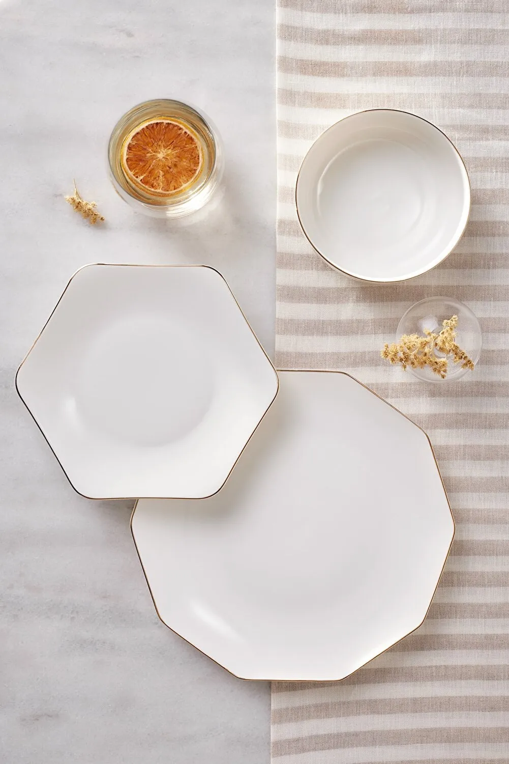 porcelain dinner dish + purchase price, use, uses and properties