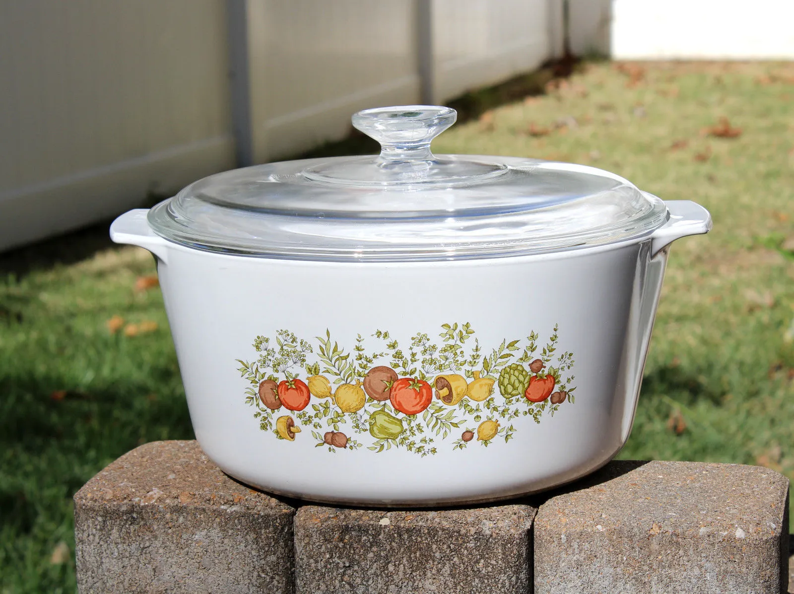 vintage ceramic casserole dish with lid + buy