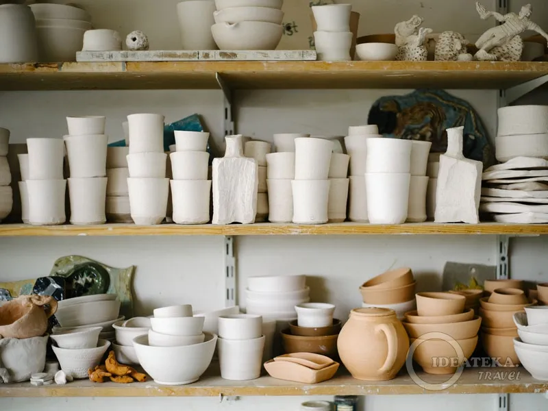 Buy the latest types of porcelain vs ceramic vs stoneware