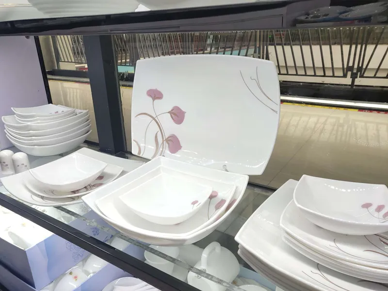 The purchase price of arcopal dinnerware sets + training